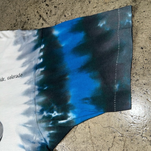 Vintage liquid blue Grateful Dead 1994 tour shirt - Picture 6 of 10